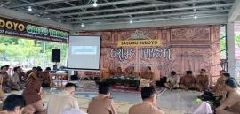 Pembinaan Carik Sekabupaten Gunungkidul dari Kepala Dinas DPMKP2KB